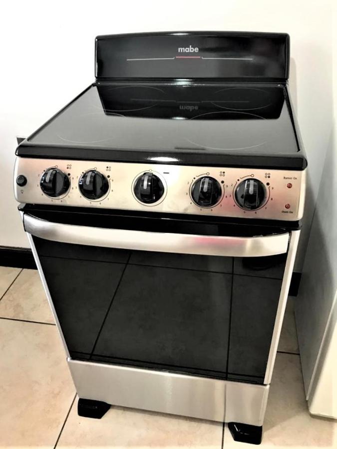 Kubo Apartment Private 2 Bedrooms 5 Mins Sjo Airport With Ac Alajuela Exterior photo